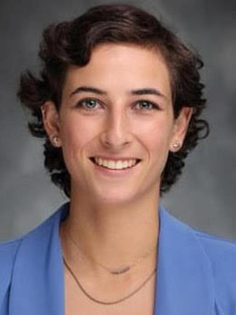 Headshot of Hannah Schauss