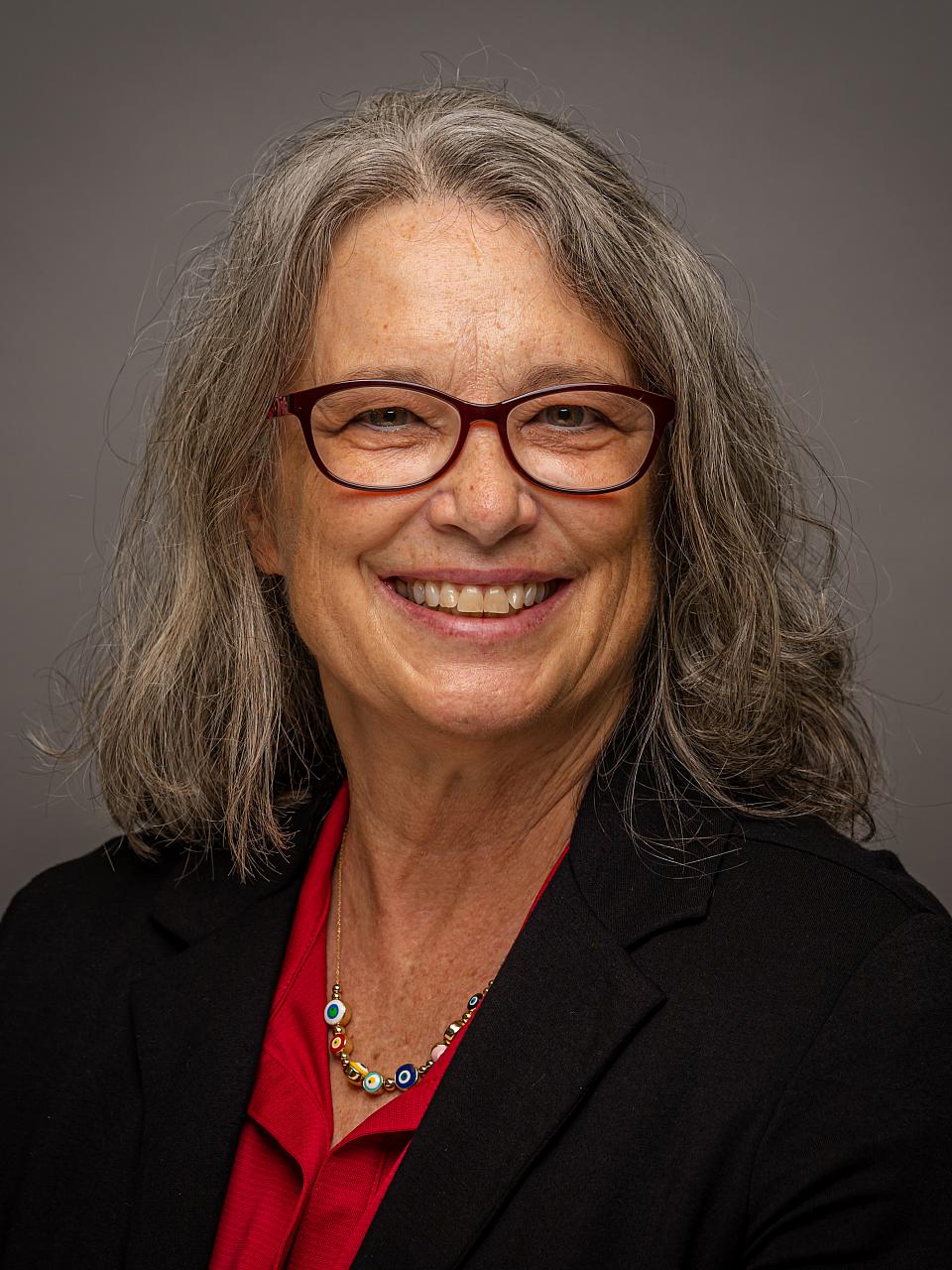 Headshot of Kirsten Aalberg