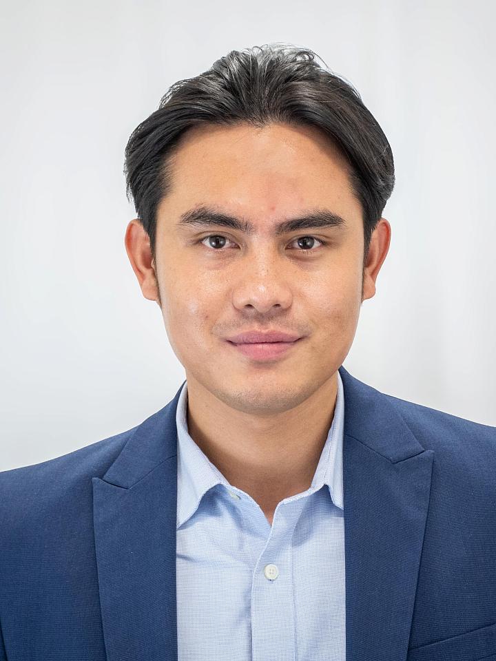 Career Coach - Cris Sembrano