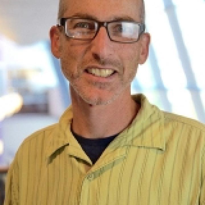 Headshot of Ned Dowling